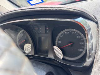 2014 GMC Terrain SLE-1 - Interior Instrument Cluster / Odometer Image